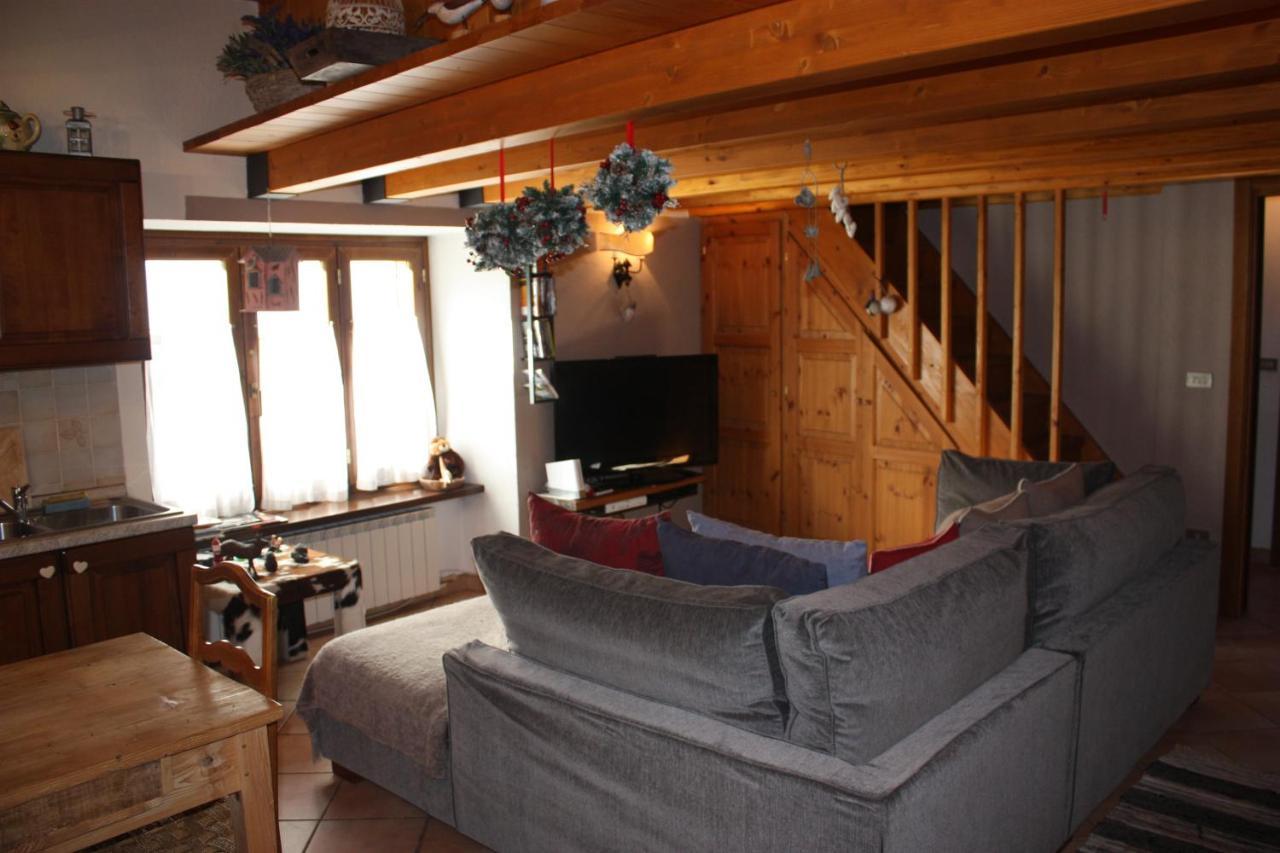 Appartamenti Vista Monte Bianco Courmayeur-Entreves Ngoại thất bức ảnh